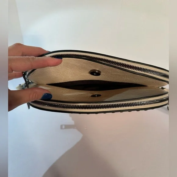 Sam & Hadley Crossbody Studded Embroidered Floral Stylish Bag Adjustable Straps - Picture 6 of 9